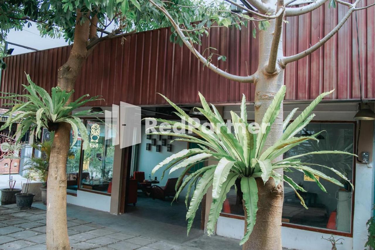 Flamboyan Asri Syariah Mitra Reddoorz Near Kampung Inggris Pare Hotel Exterior photo